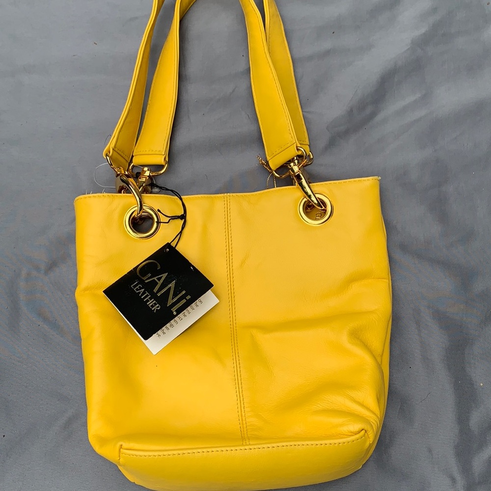 Gani Small Yellow Purse NWT MAKE AN OFFER!!!